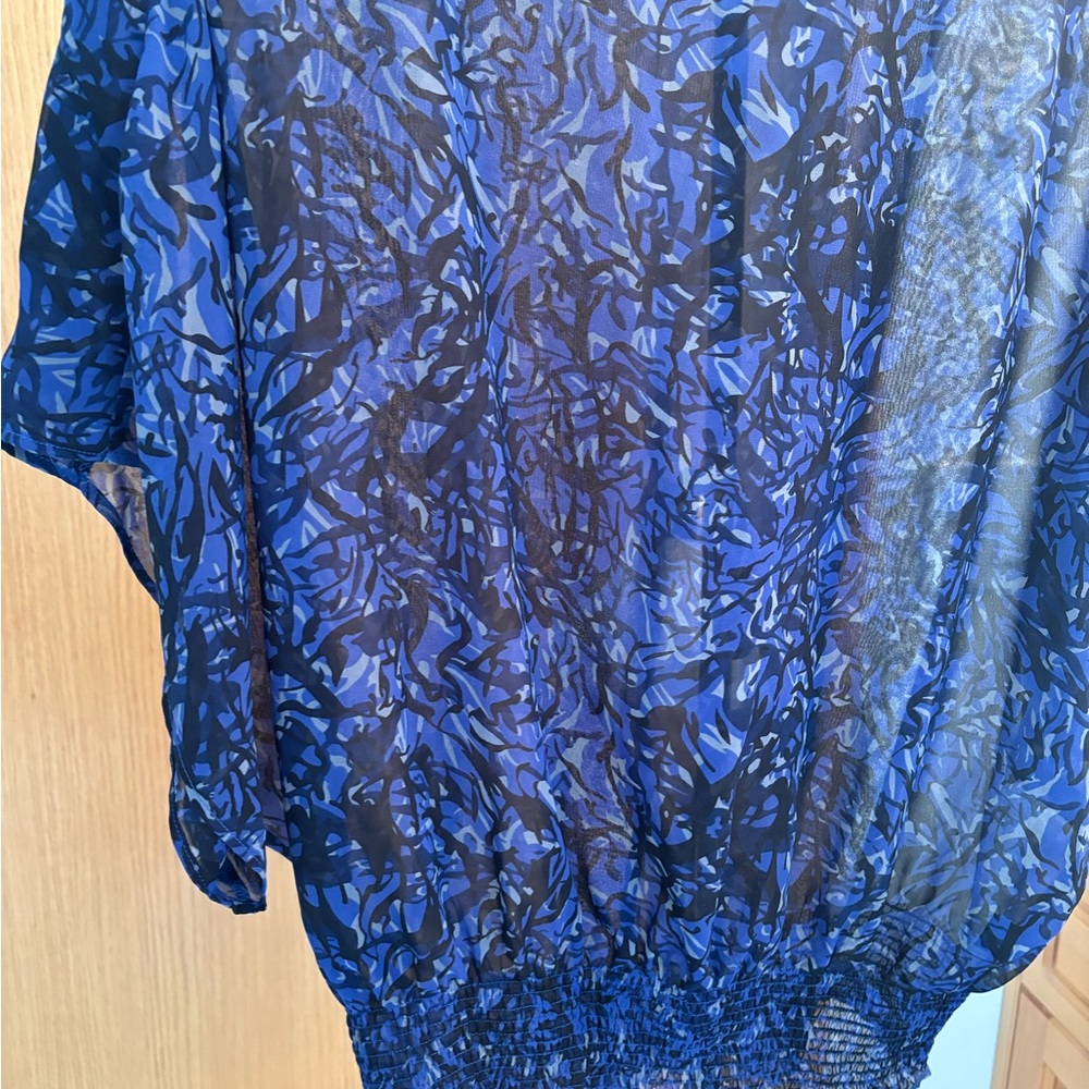 George Pattern Blouse - Size Small - Picture 4 of 6